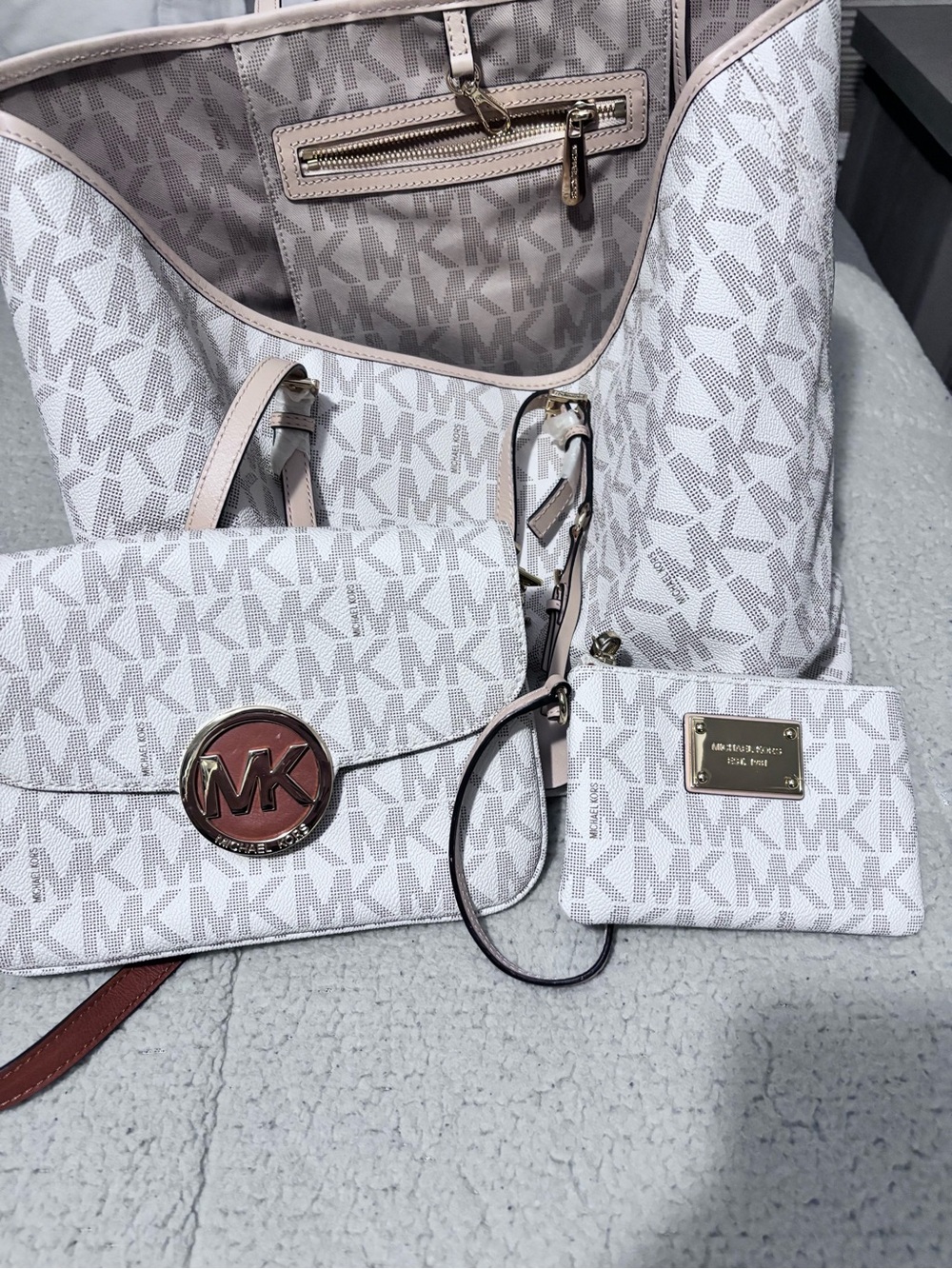 Michael Kors White and Beige MK Logo Tote with Wallet & Clutch Set